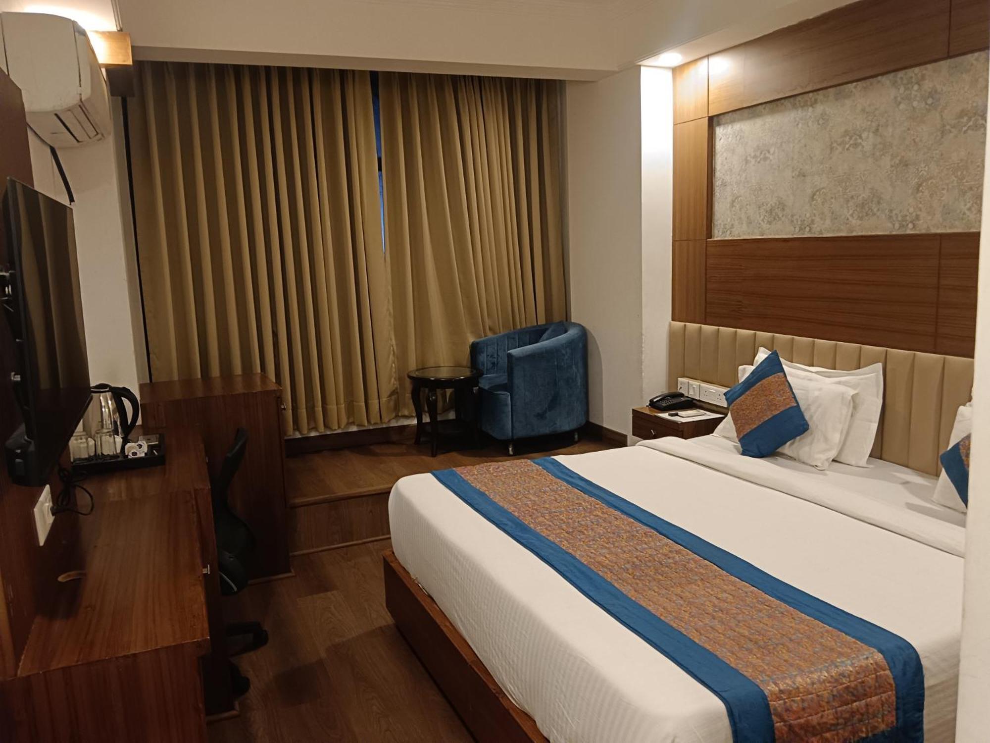 Hotel Wti Airport Grand Delhi Yeni Delhi Dış mekan fotoğraf