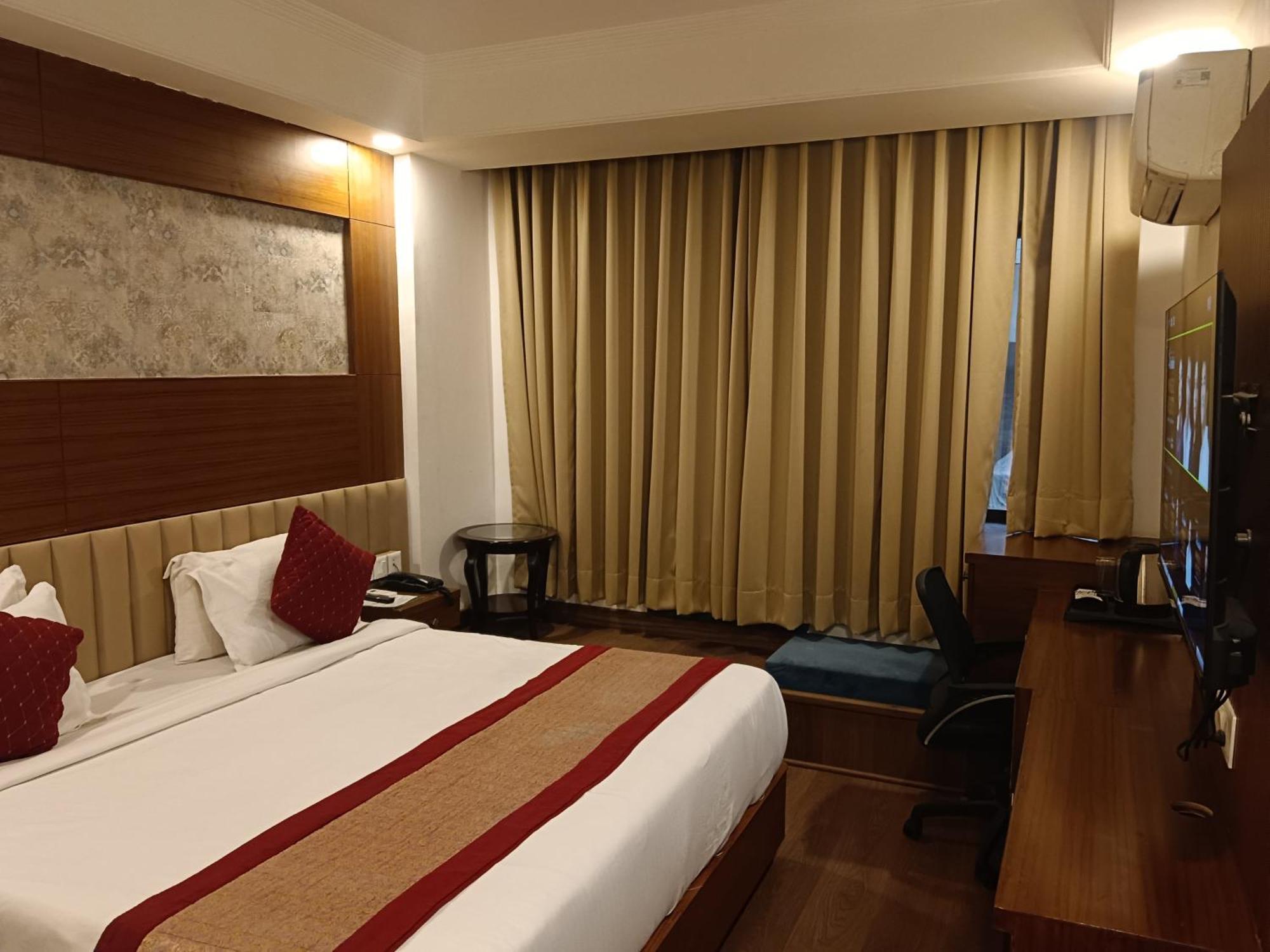 Hotel Wti Airport Grand Delhi Yeni Delhi Dış mekan fotoğraf